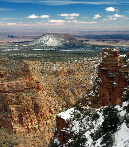view of the eastern edge of the Grand Canyon from Desert View