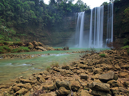 another view of Niludhan Falls